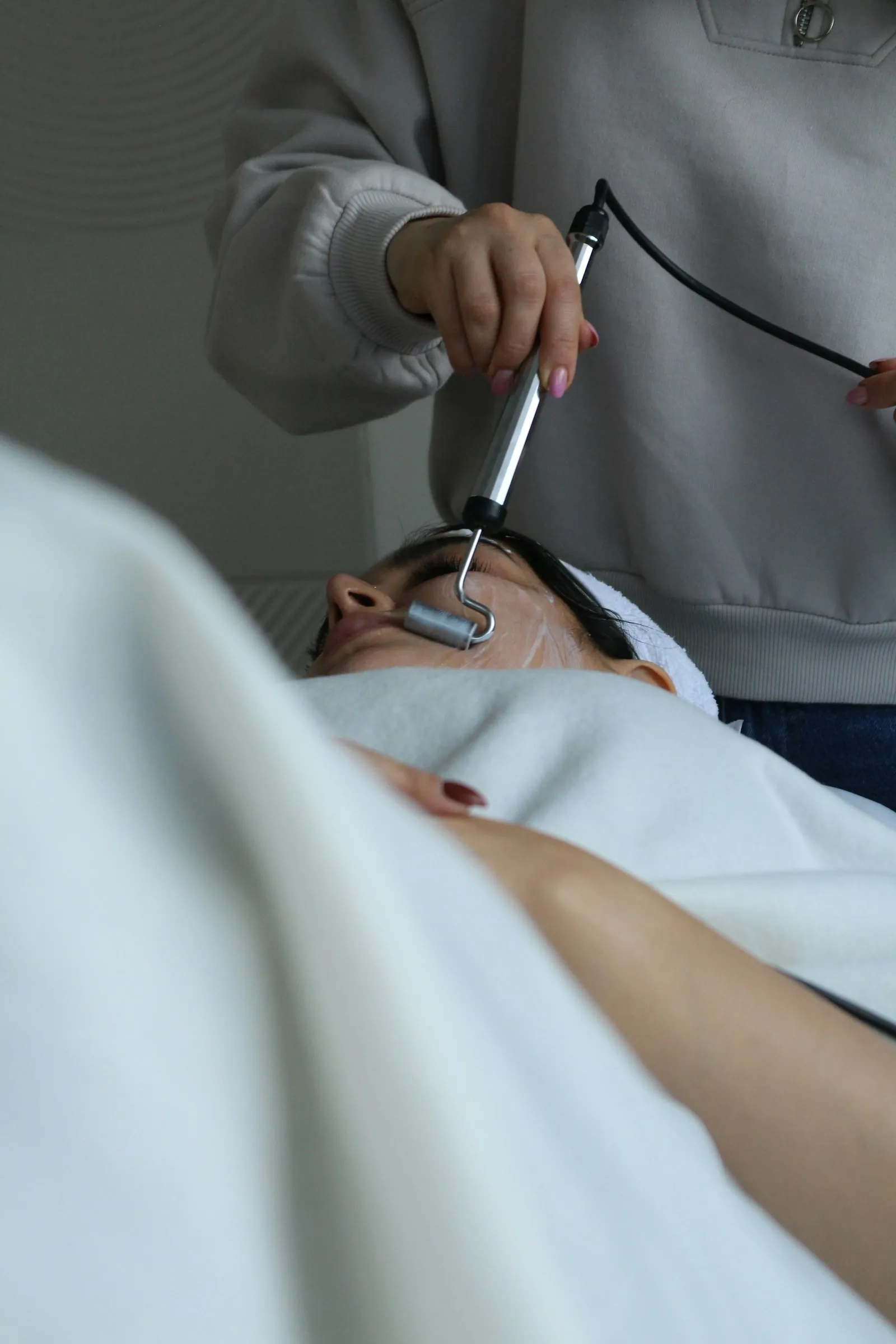 BioWave therapy for nerve pain at BioWave Regeneration Houston TX
