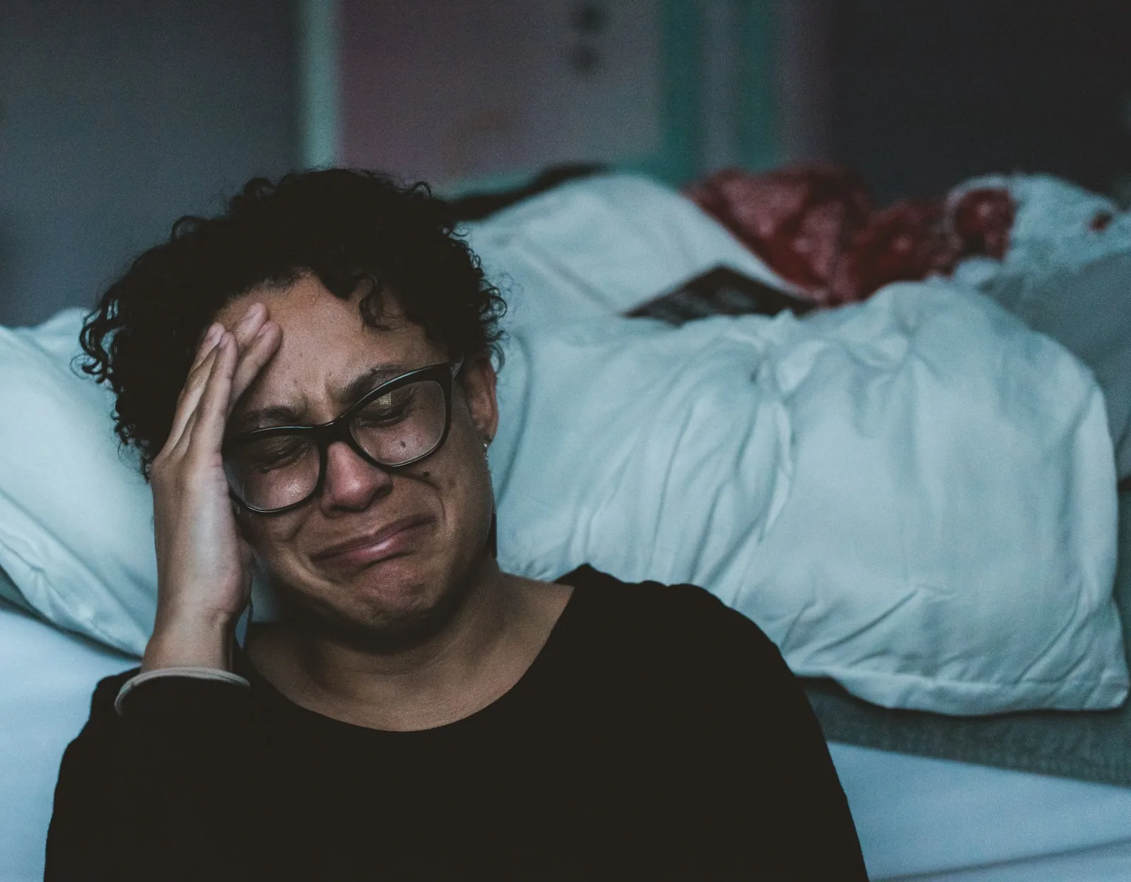 Why Do Neuropathy Symptoms Worsen at Night? Understanding the Connection and Treatment Options